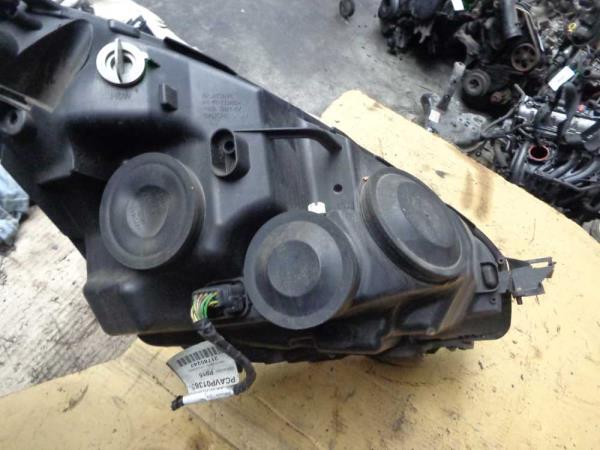 PHARE GAUCHE CITROEN - Vue 3